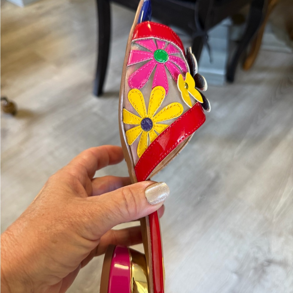 BOGO J Renee Red Floral Slide Sandal with Yellow Accents and Alex Marie SIZE 8 - Picture 2 of 10
